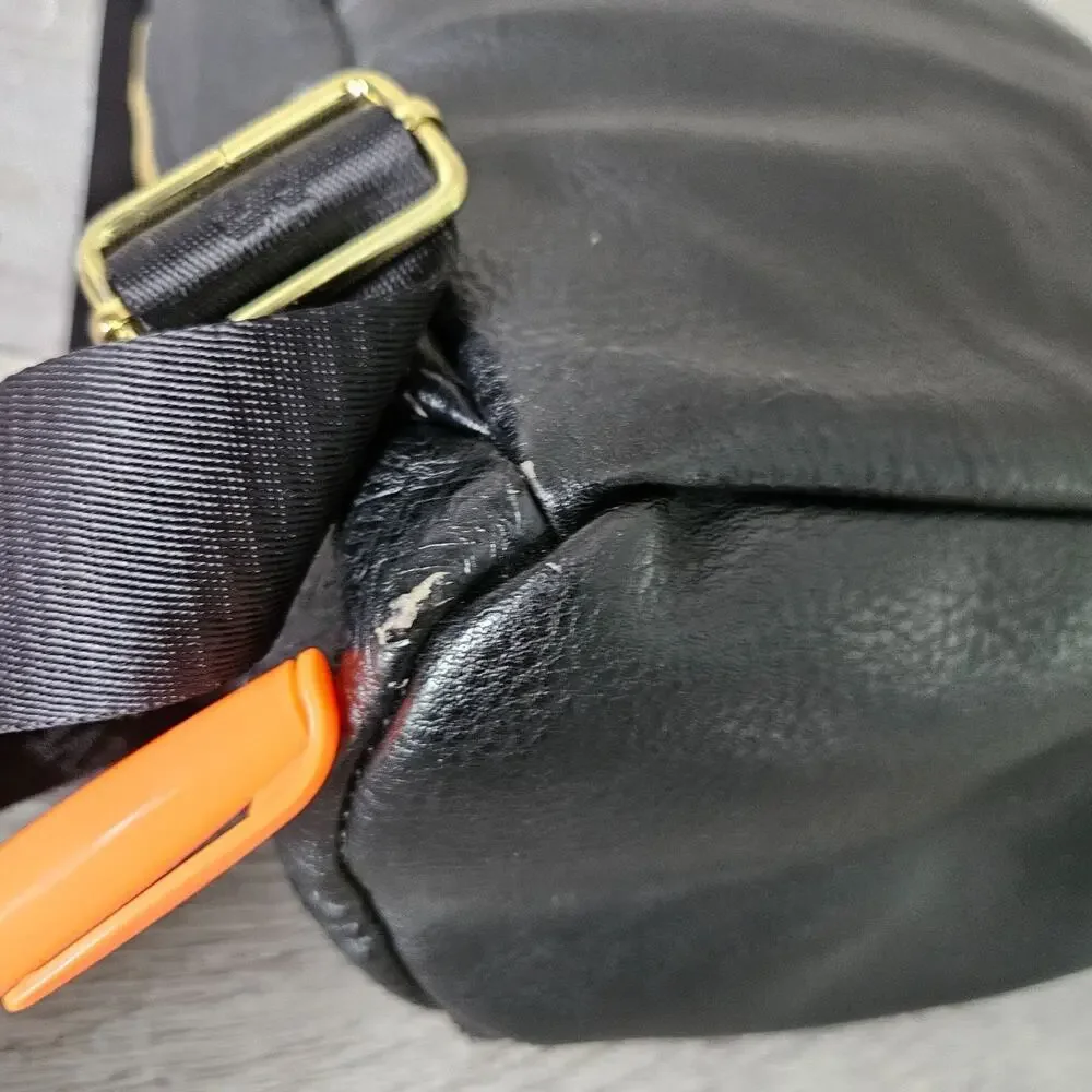 Steve Madden Black Backpack Bag Gold Zippers Logo Gym City Minimalist‎ FLAWS
